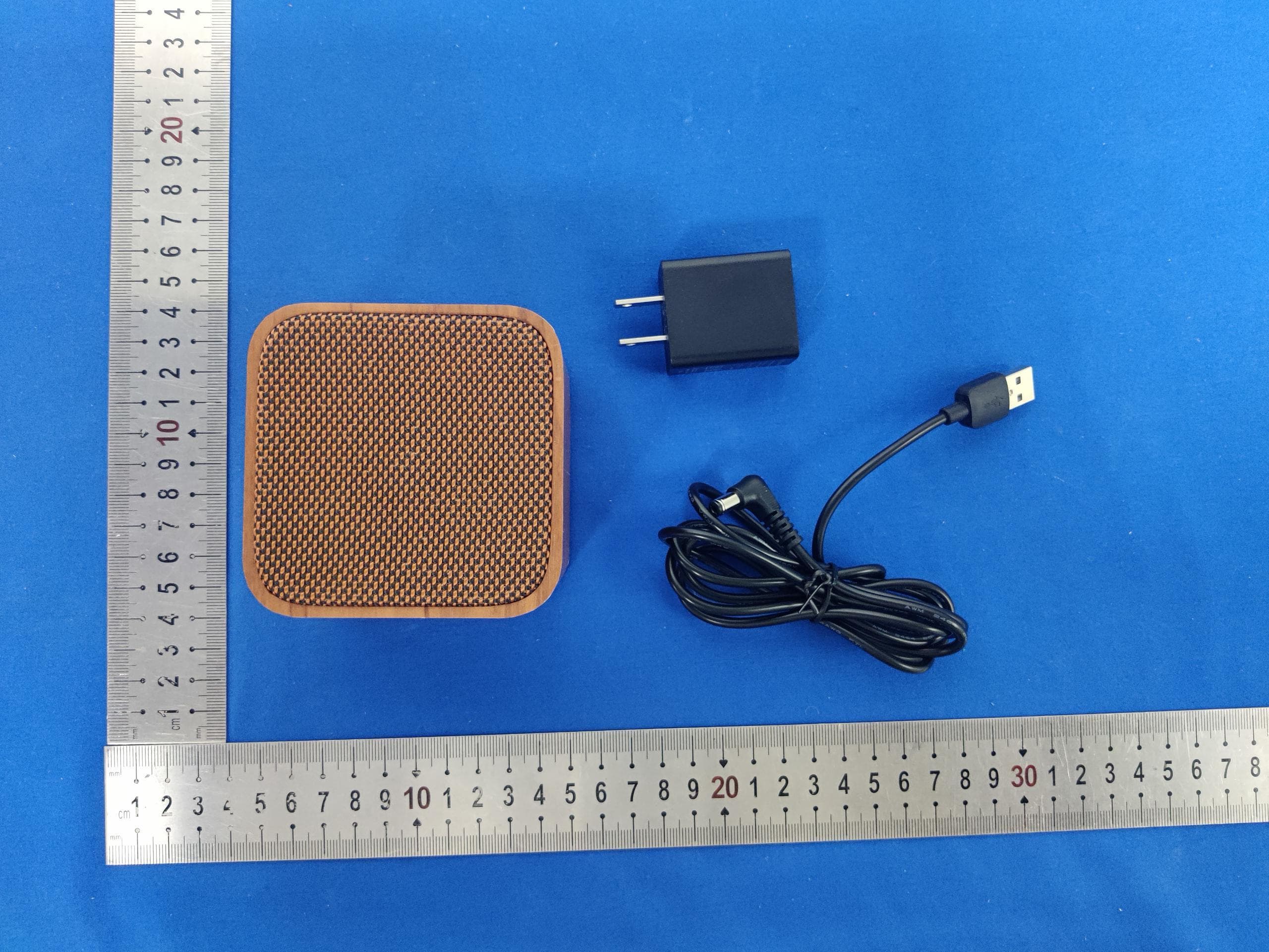 White Noise Machine - FCC ID 2AVMZ-W08 - Dongguan Shunlang Electronics Co., Ltd