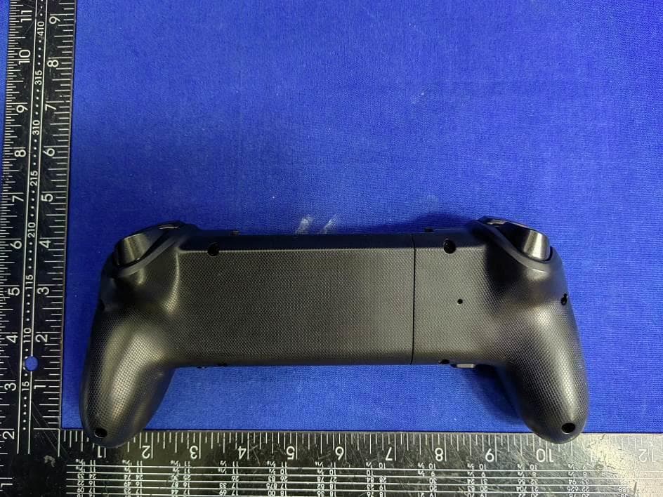 MG-X PRO MFi gaming holder - FCC ID 2AVPR-1231 - Nacon (HK) Limited