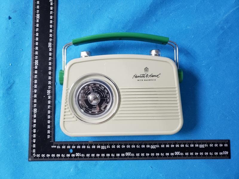 Portable Rechargeable AM/ FM Radio with Bluetooth - FCC ID 2AVTM-AM66S - TT Innovation Technology (HK) Co., Ltd.