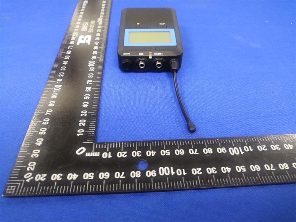UHF Wireless Microphone System - FCC ID 2AVV4-001 - Shenzhen Yilaisi Electronic Technology Co., Ltd.