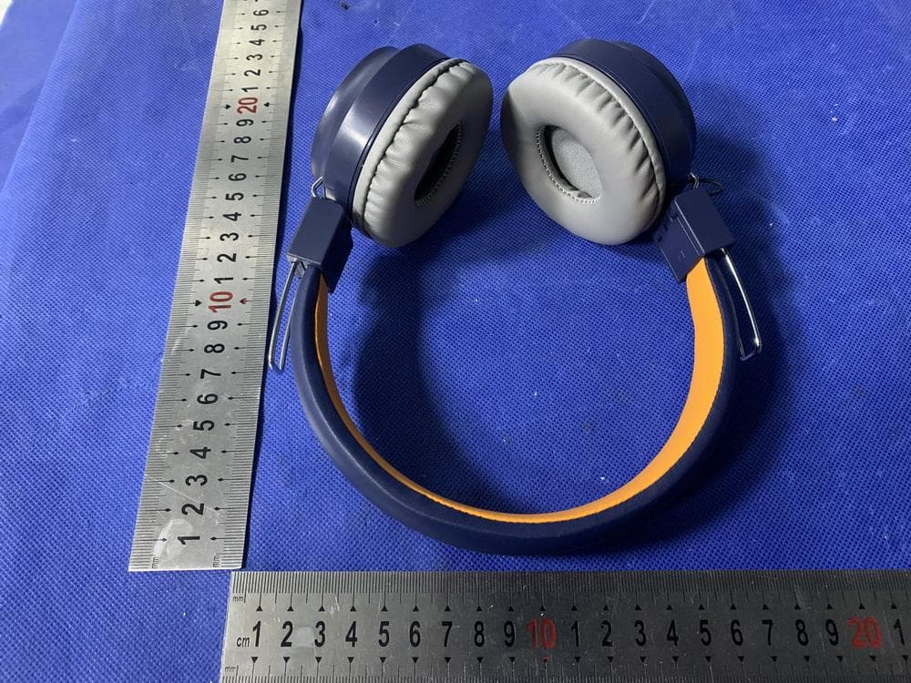 Mackenzie Headphone - FCC ID 2AWNFMACHEA - Shenzhen VITAL Trading Co., LTD.