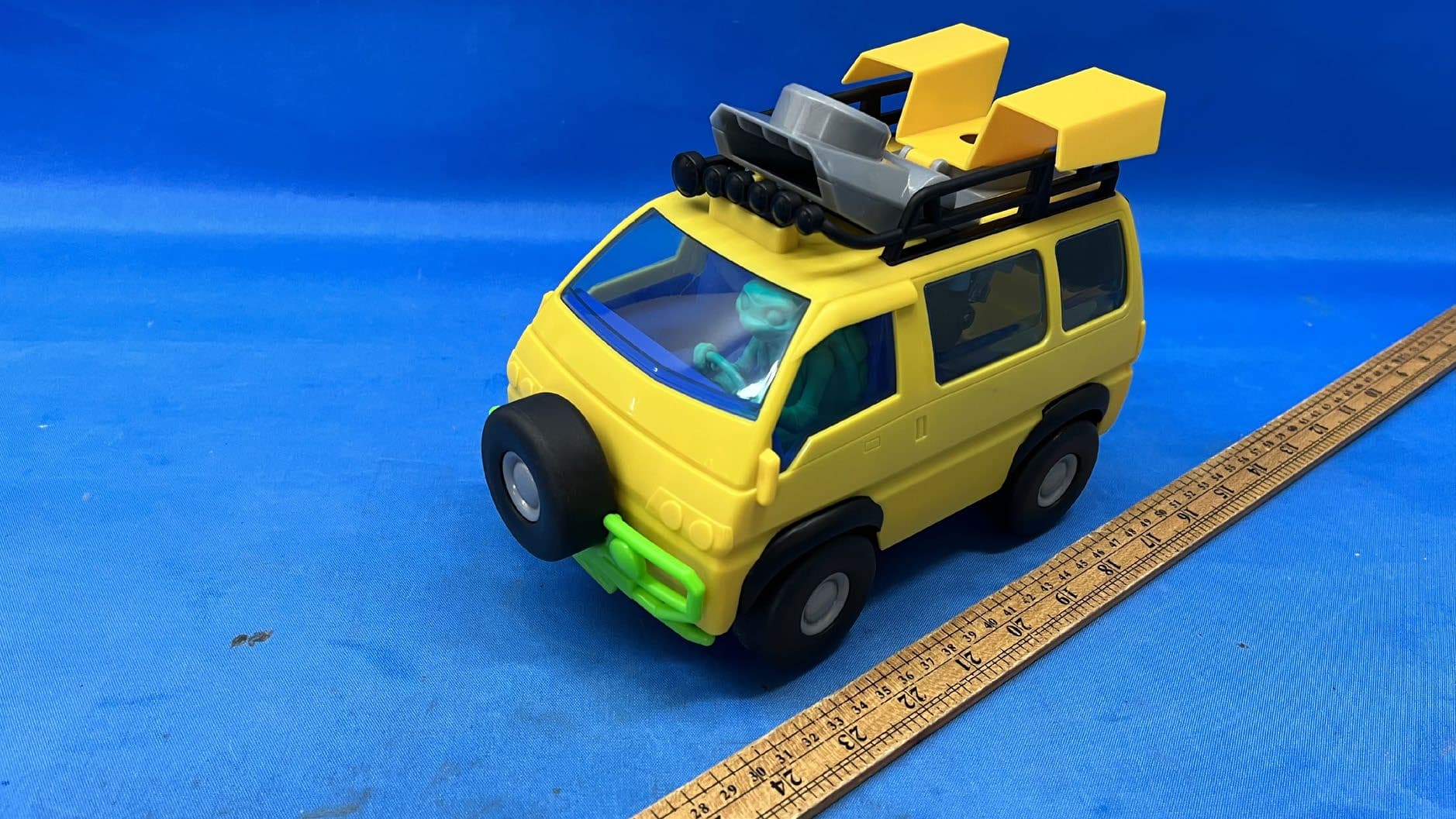 TMNT PIZZA BLASTER RC - FCC ID 2AWSR-F71038A - Funrise Toys (HK) Ltd