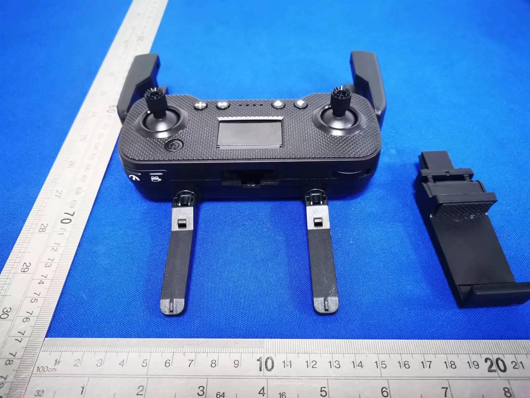 Gimbal Drone (Controller) - FCC ID 2AWZK-210602 - GUANGDONG HENGDI TECHNOLOGY CORP.,LTD.