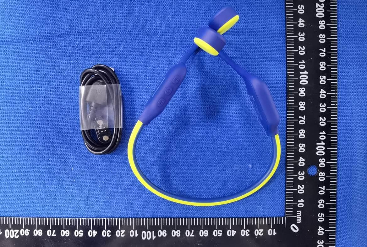 Bone Conduction Sport Headphones - FCC ID 2AX4YBC02 - Shenzhen DOOGEE Hengtong Technology CO.,LTD