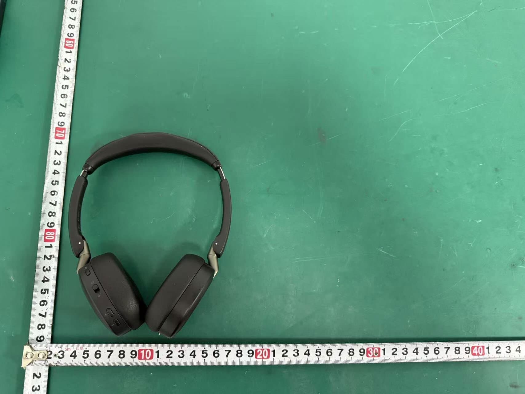 Wireless Headphone - FCC ID 2AXCY-OHR797 - Dongguan Desheng Industrial Co., Ltd