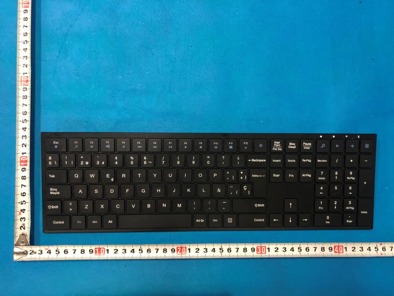 2.4 G Wireless Keyboard Set - FCC ID 2AYF7-K31G - DongGuan Zhongxin Electronic Technology Co.,Ltd.