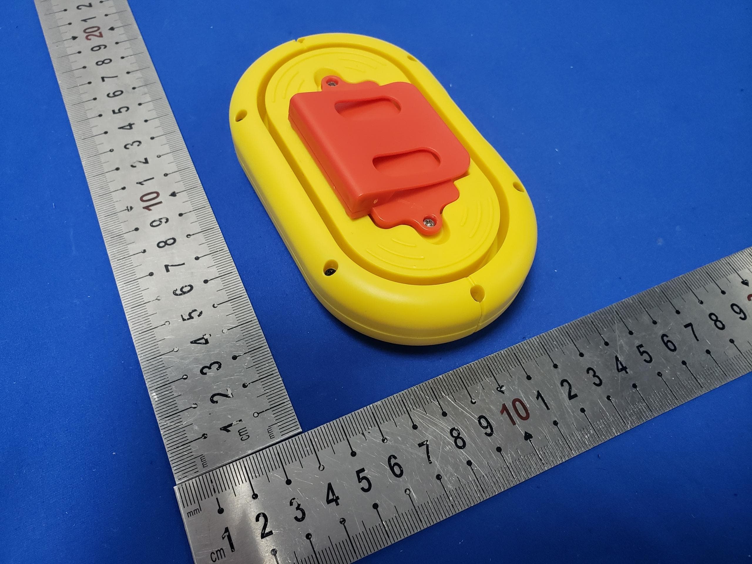 Little Tikes Motorized Cozy Coupe Remote Control Baby Boat/PoolCandy Remote Control Baby Boat - FCC ID 2AYFK103501 - Brooke and Dylan LLC