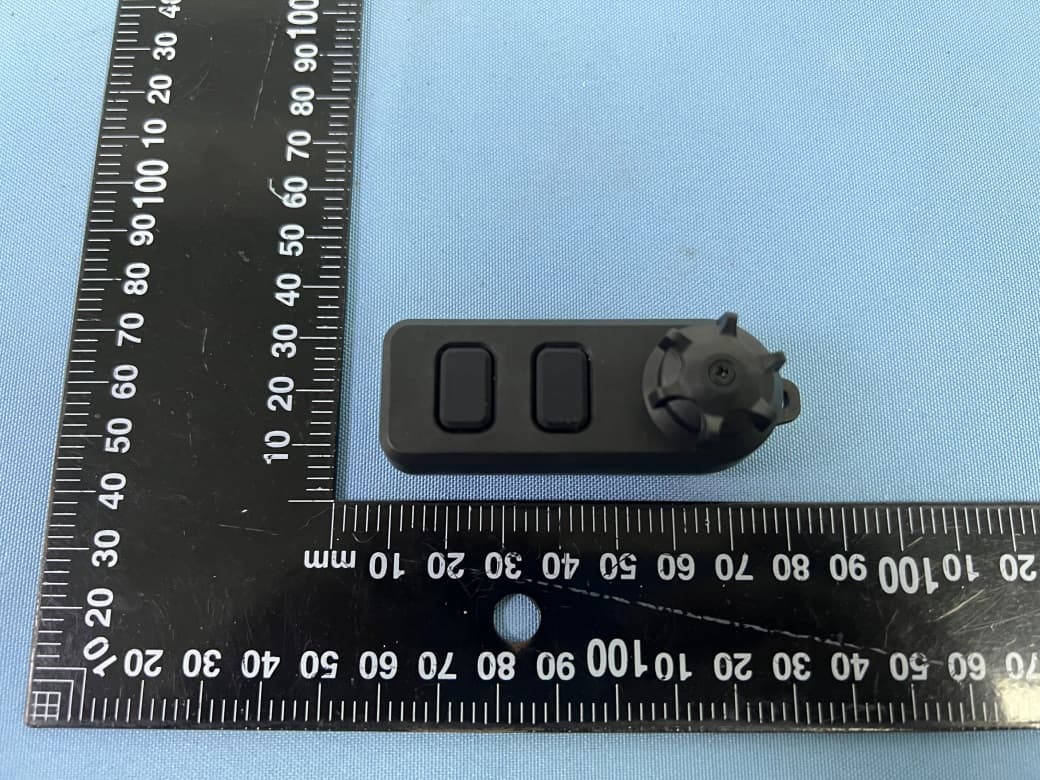 Bluetooth Touchpad Remote Control - FCC ID 2AYGT-JFBBTTR - IRay Technology Co., Ltd.