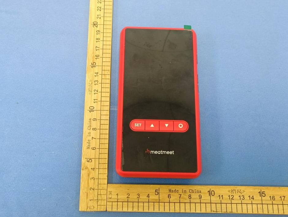 Meatmeet Z Pro - FCC ID 2AYOTME-BOXQ01 - Shenzhen qianfenyi intelligent technology co., LTD.
