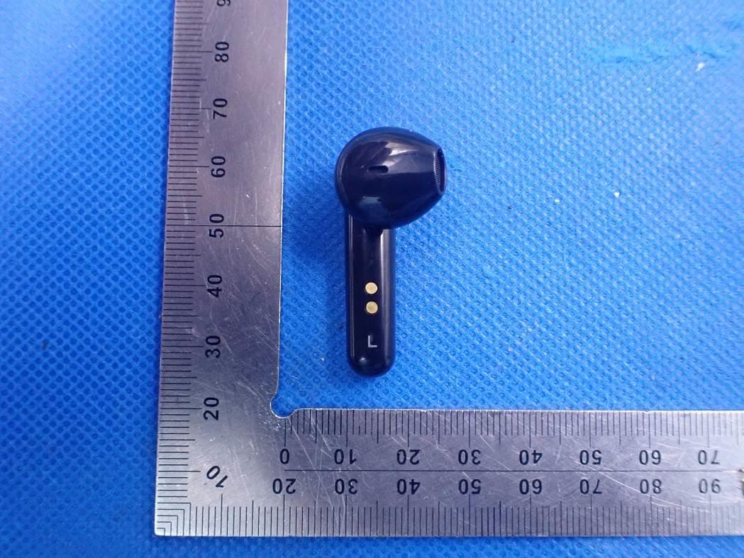 Bluetooth True wireless earbuds - FCC ID 2AYP9KM-HTW001 - Shenzhen YaFex E-Commerce Co., Ltd.