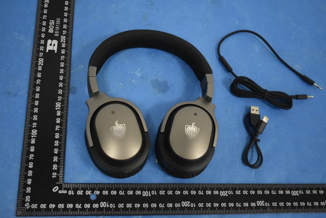 Bluetooth headphone - FCC ID 2AYSY-Q1 - Zhongtiandingsheng Shenzhen Industrial Co., Ltd