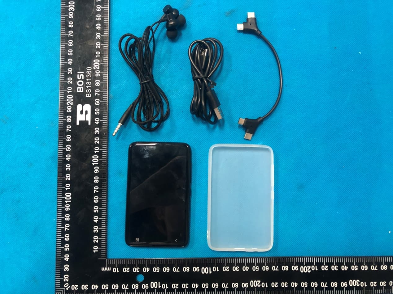 MP3 PALYER - FCC ID 2AZAPMX1 - Shenzhen Estron Technology Co.,Ltd