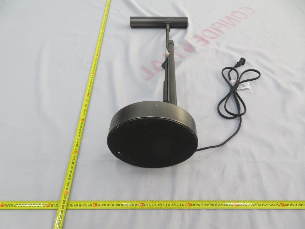 1960s CANISTER TASK TABLE LAMP WITH WIRELESS CHARGING - FCC ID 2AZGPTL1071 - CALLTON LIGHTING CO., LTD