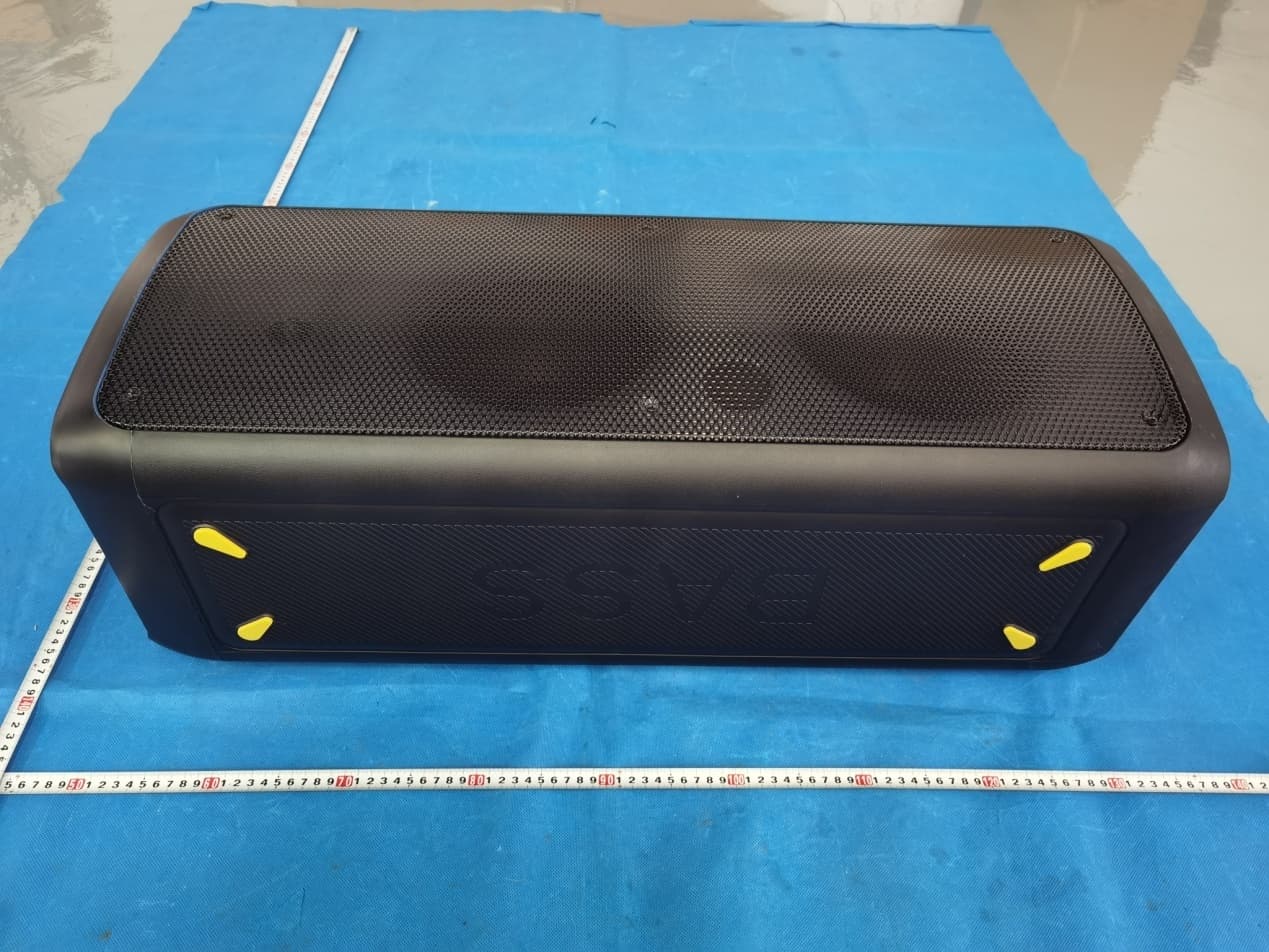 Portable party speaker - FCC ID 2AZLHJOHA-2010 - Cowboy World Corp.