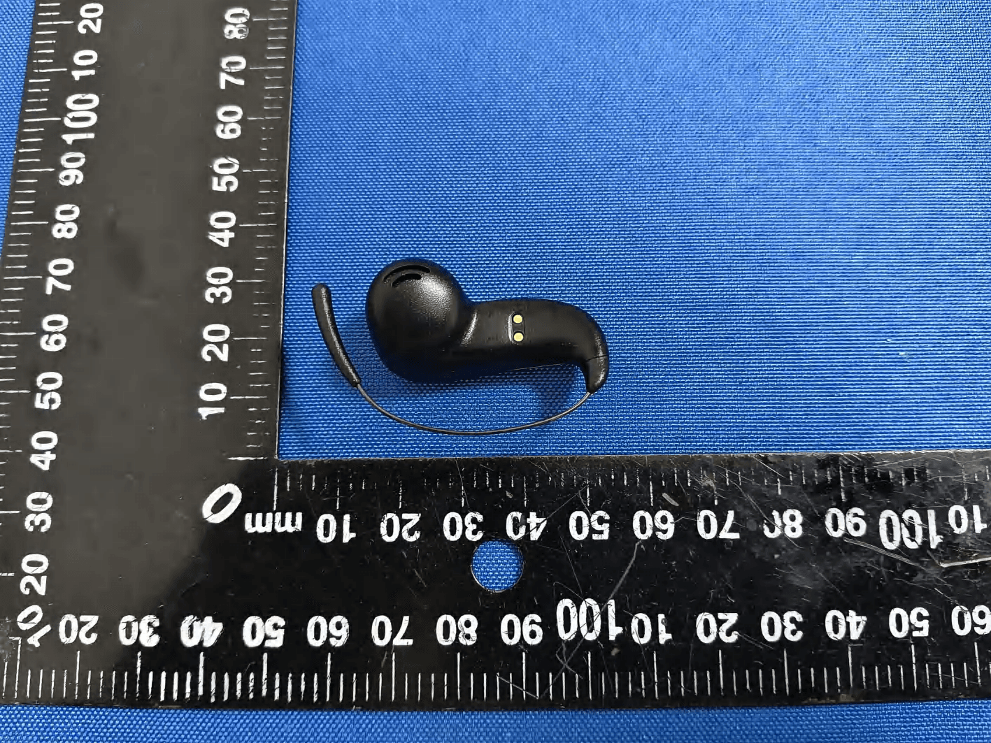 True Wireless Earbuds - FCC ID 2AZSY-SHRP-TWS16 - Dongguan Symsta Electronics Co.,Ltd.