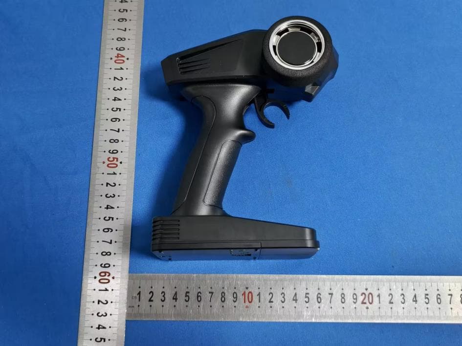 Remote control car remote control - FCC ID 2AZUH-1205 - HELIWAY MODEL CO., LIMITED