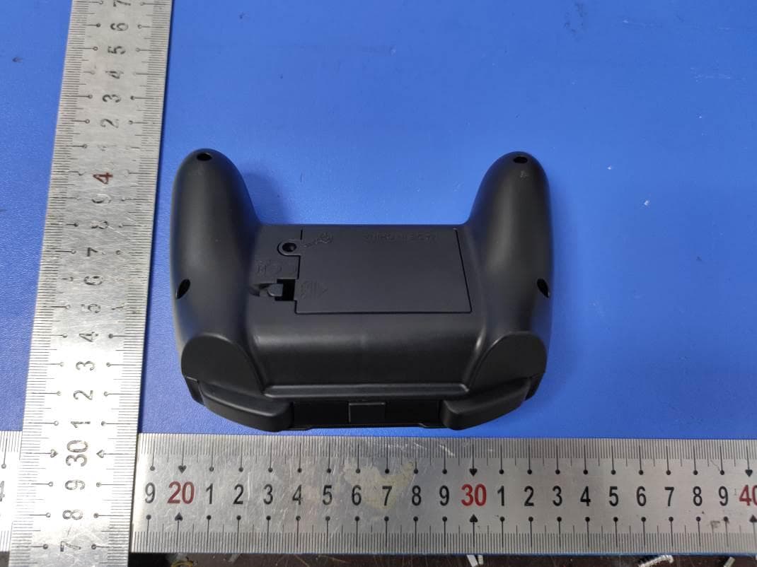 Remote control drone - FCC ID 2AZUH-M28 - HELIWAY MODEL CO., LIMITED