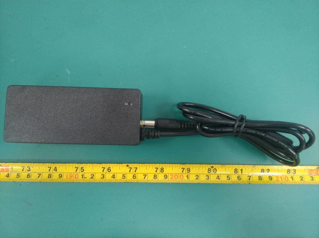 Portable power station - FCC ID 2AZV4-SAVIOR300 - Shenzhen wanmai technology innovation Co., LTD