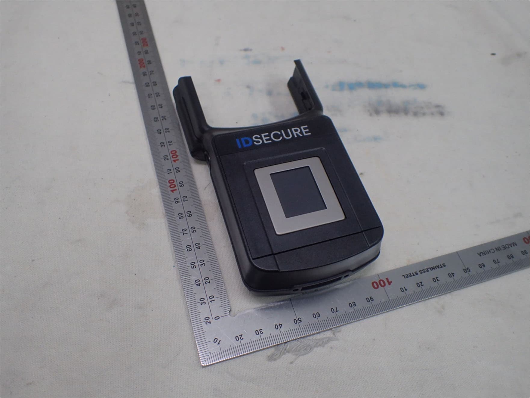 Rugged Biometric Device - FCC ID 2BA25-EID10ALPHA - ID Secure LLC