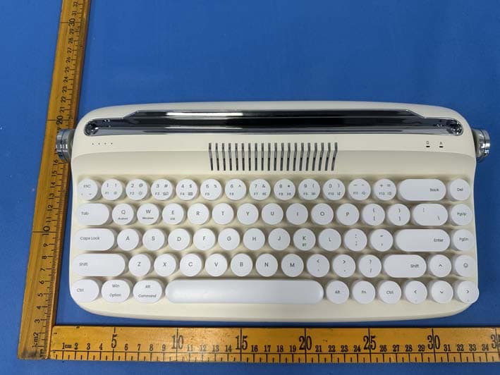 Retro 2 Mini Bluetooth Keyboard - FCC ID 2BA6I-B309 - SHENZHEN ACTTO ELECTRONICS TECHNOLOGY CO.,LTD