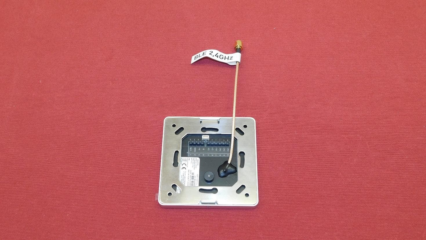 SECUSTOS SQ80 K LEGIC, SECUSTOS SQ80 LEGIC - FCC ID 2BAACSQ80KLE - sesamsec GmbH