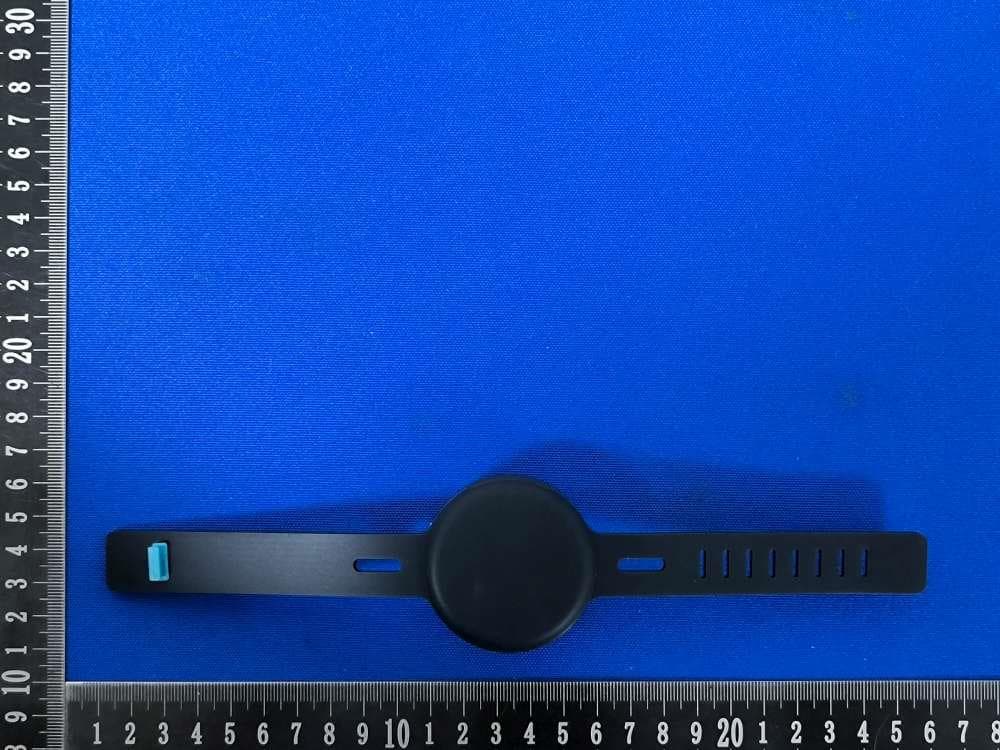 Bracelet speaker - FCC ID 2BACV-ES64 - Dongguan Unity Win Electronic Tech Co., Limited