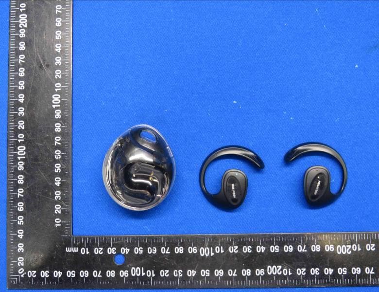 Headphones with hanging ears - FCC ID 2BAQF-TF-T63 - Shenzhen Qishun Innovation Technology Development Co., LTD