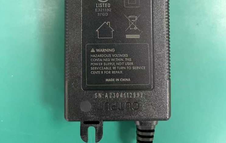 Charging station - FCC ID 2BAQQNOVABOT002 - Shenzhen LYF Intelligence Co. Ltd.