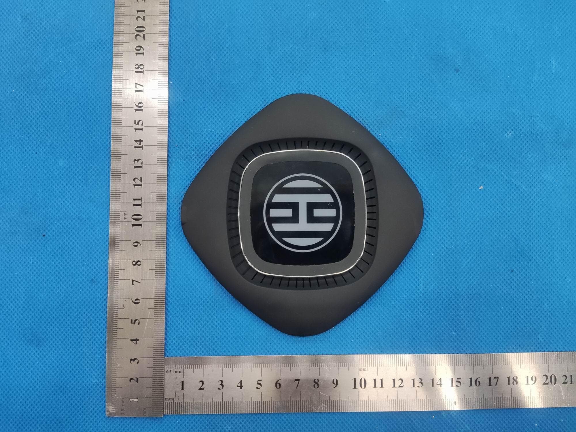 HALO Wireless Charge Pad - FCC ID 2BASYAD-13 - Alliance Sports Group., LP