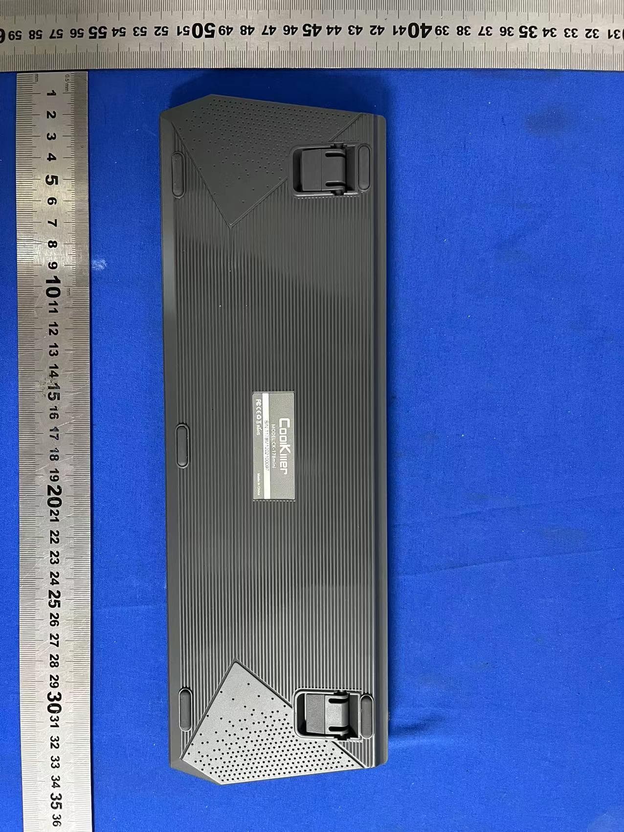 Bluetooth mechanical keyboard - FCC ID 2BAYA-178MINI - Shenzhen Diyun Interlligent Co.,LTD