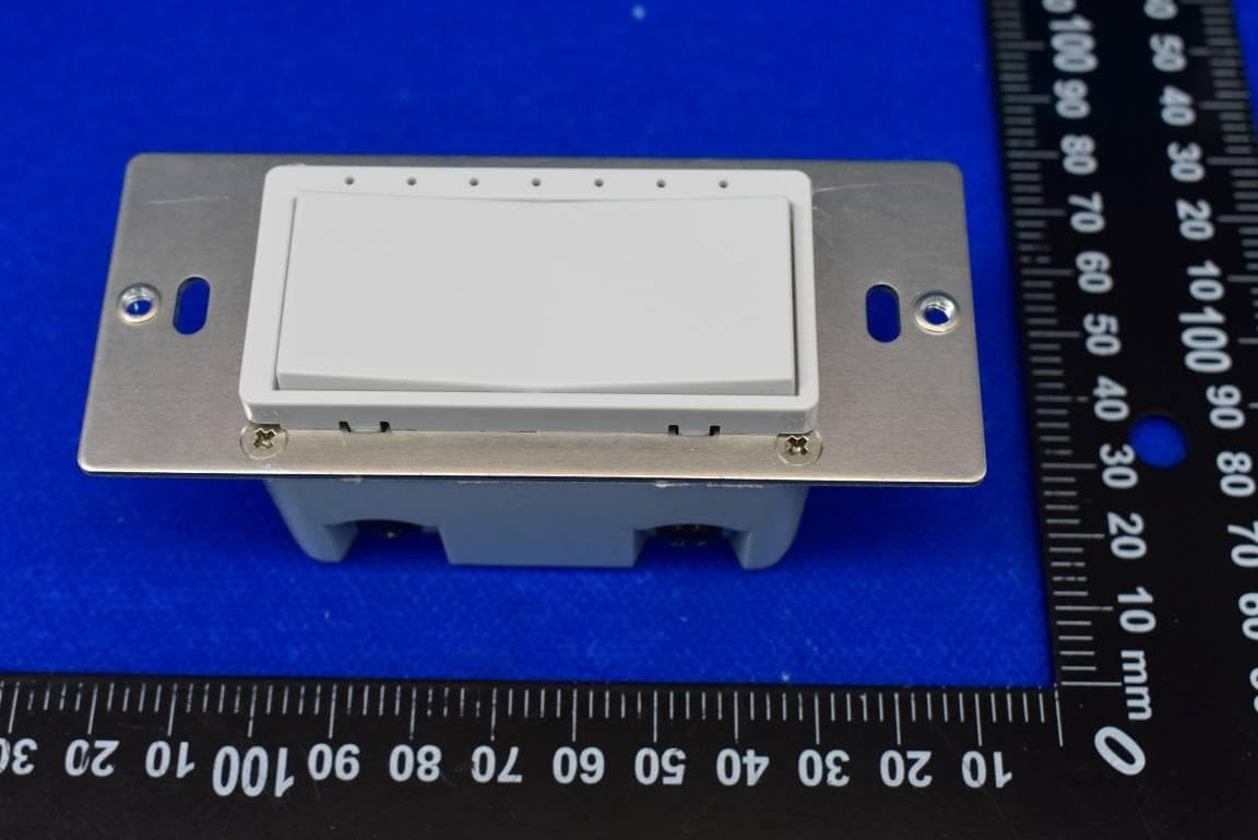 0-10V Dimmer with WiFi and Bluetooth - FCC ID 2BAZT10022001 - Savi Controls, LLC