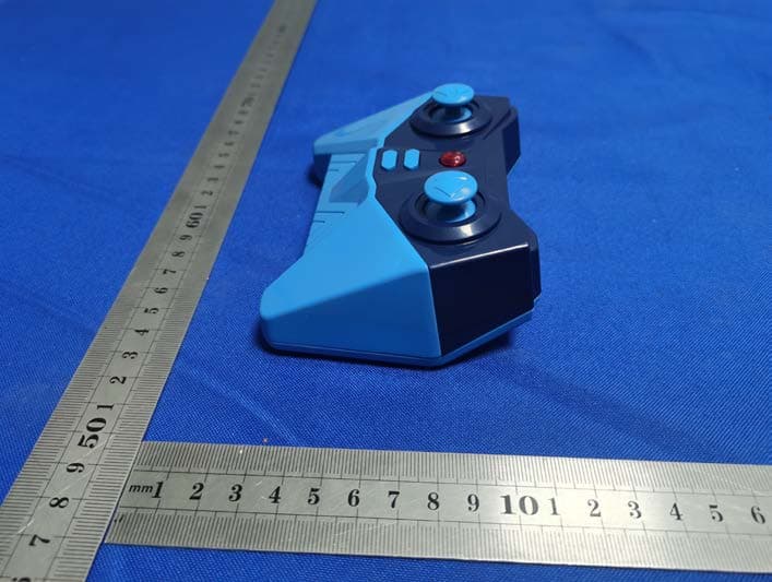 Shark remote-controlled car - FCC ID 2BB7E-NO989-222 - Xiong Qi toy factory