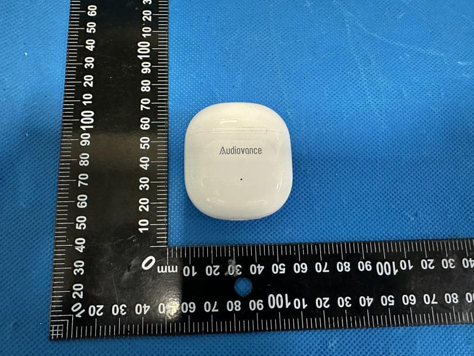 wireless earbuds - FCC ID 2BBBK-NATURE301 - Dongguan Aihu Electronics Technology Co., Ltd