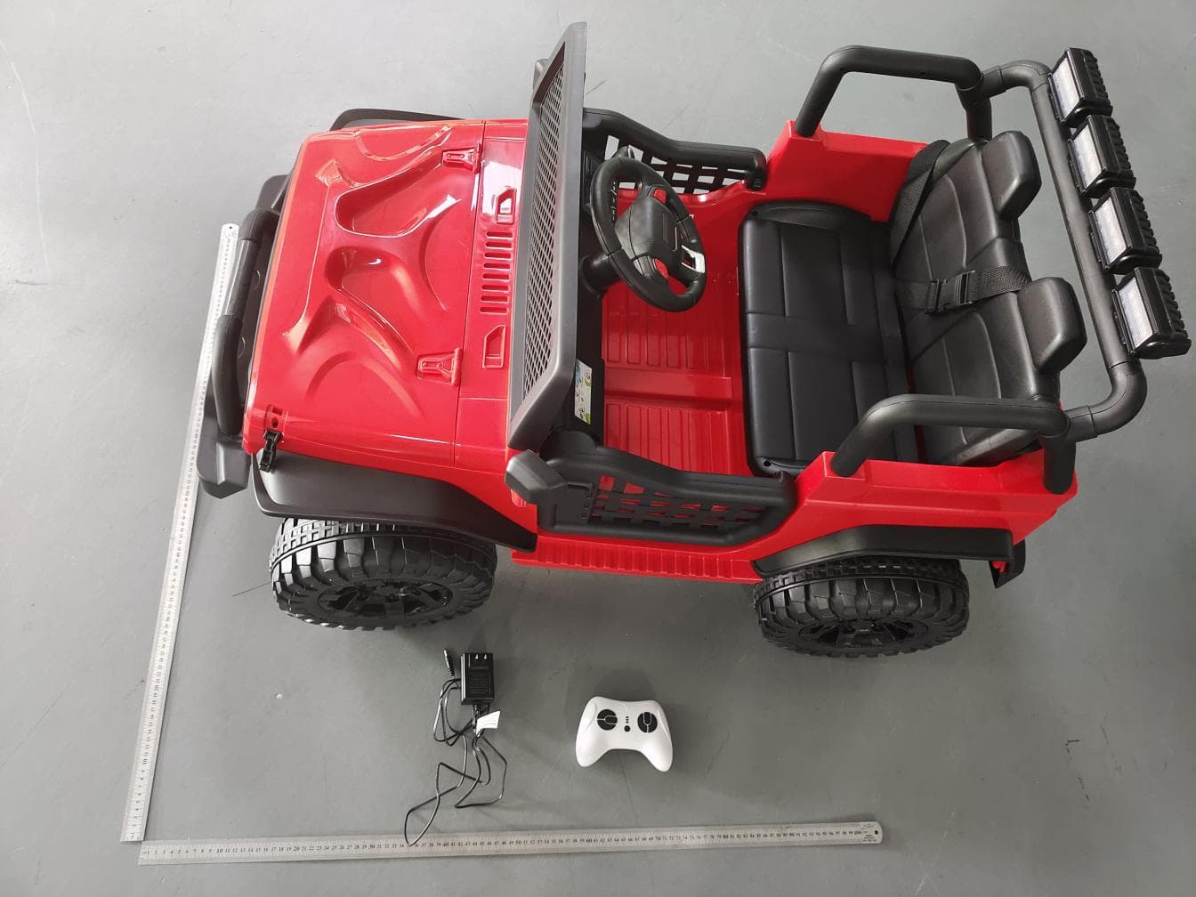 Ride On SUV w/Personalize License Plate (12V) - FCC ID 2BBEC-060-ROT-05 - ALIGN INC.