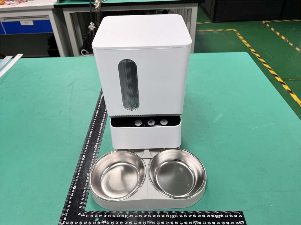 Automatic pet feeder - FCC ID 2BBET-PF300 - Shenzhen Hu Yang Intelligent Innovation Co.,Ltd.