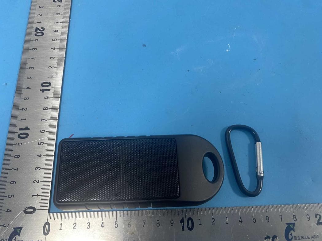 Outdoor Carabiner Bluetooth Speaker - FCC ID 2BBM5-SP2315A - Huizhou CCA Industrial Co.,LTD