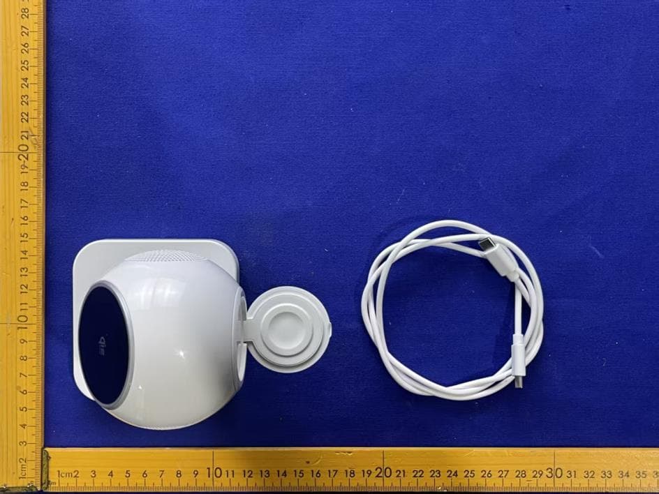 wireless charger - FCC ID 2BBMP-D303 - Dongguan Electric Xiao Er Electronic Technology Co.,LTD