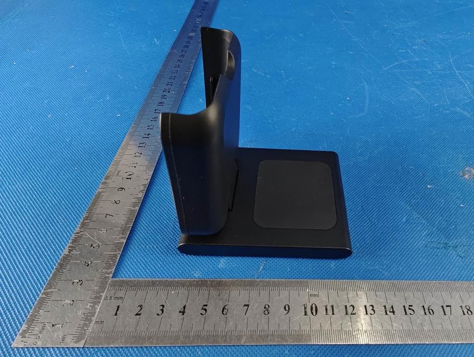 multifunction wireless power bank - FCC ID 2BBSN-W17 - ShenZhen SuJue Electronic Technology Co., Ltd
