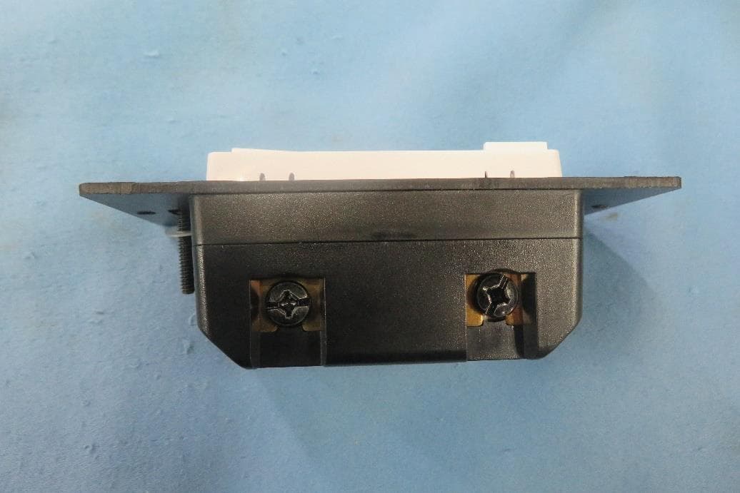 Smart Fan Switch(Ceiling or Exhaust) - FCC ID 2BBTA-VZM35SN - Aurodi Corporation
