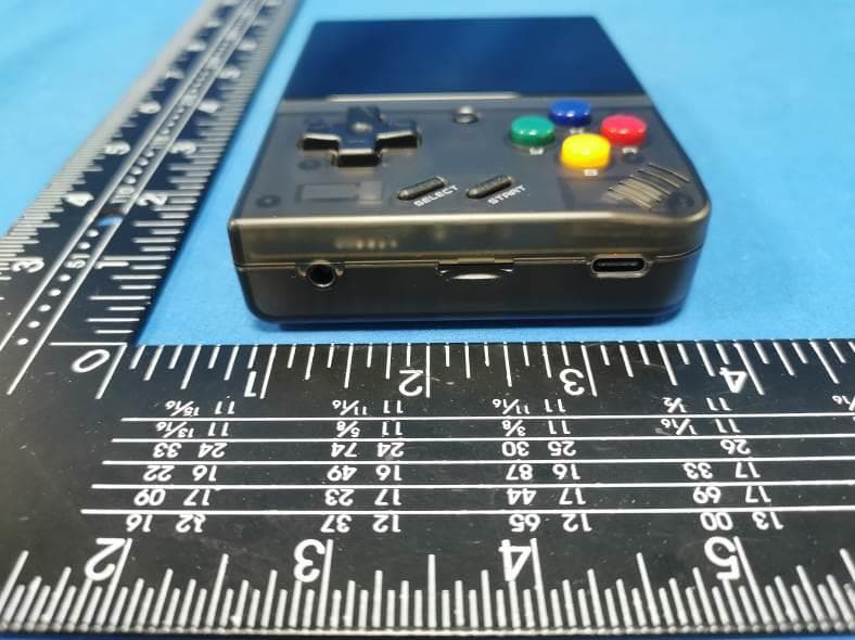MIYOO MINI PLUS Retro Handheld Game Consoles - FCC ID 2BBWL-MIYOOMINIPLUS - Huizhou City Yizaixuan E-Commerce Co., Ltd.