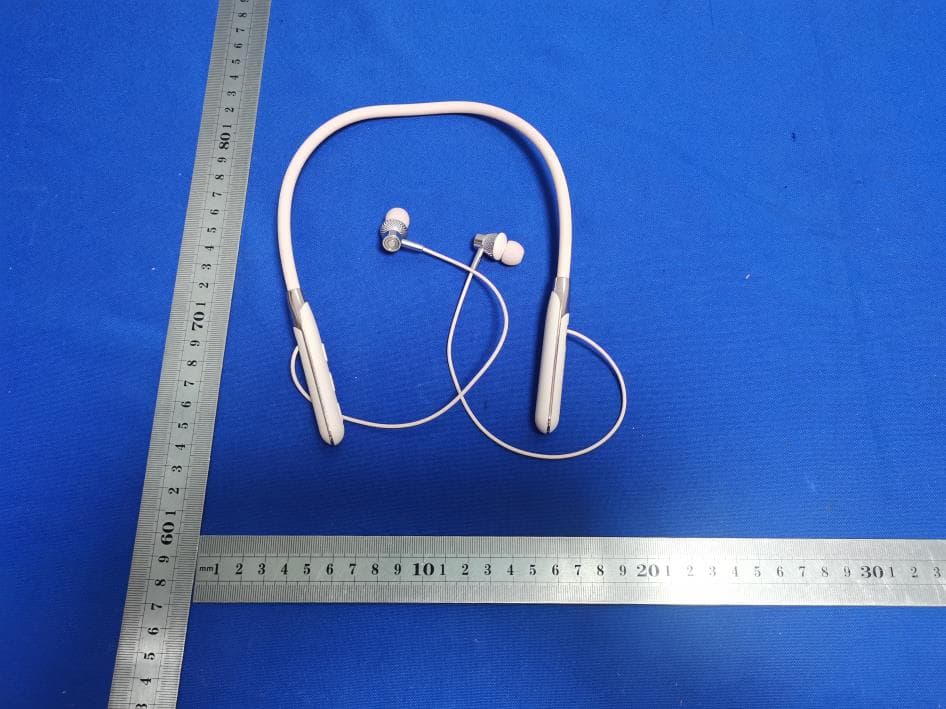 Bluetooth headset - FCC ID 2BBXP-M28 - Dongguan Gen.M Intelligent Technology Co., Ltd