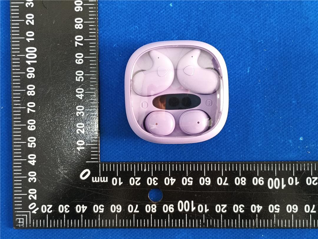 True Wireless Earphones - FCC ID 2BC8W-M126-2 - Dongguan Ruige Electronics Co., LTD