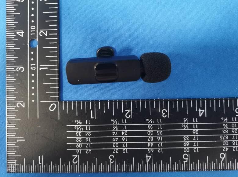 Wireless collar clip microphone - FCC ID 2BCA9-K60 - Li Wang Investment (Shenzhen) Co. , Ltd.