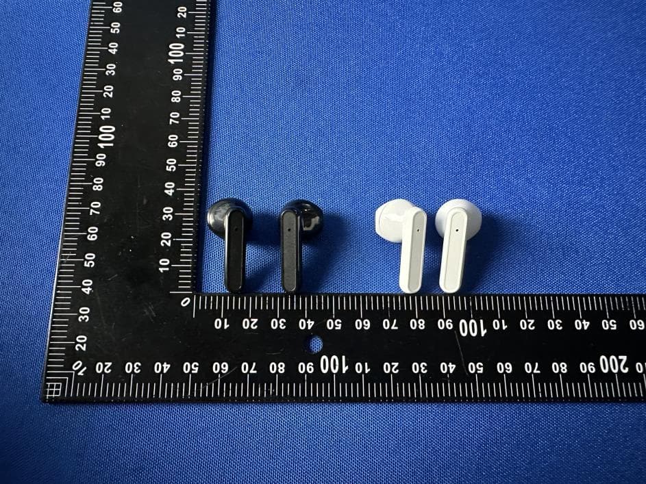 Bluetooth Earphone - FCC ID 2BCCR-C03 - Shenzhen Haoyuguang Technology Co., Ltd.