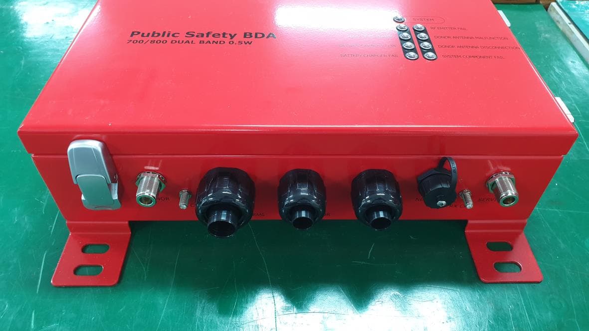 0.5W Public Safety Signal Booster - FCC ID 2BCYP-IT7080BDA27DB - innertron