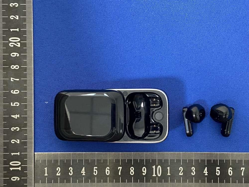 Full Color Smart Screen TWS Wireless Headset - FCC ID 2BD43-H8 - Shenzhen Xinyin Technology Co., Ltd