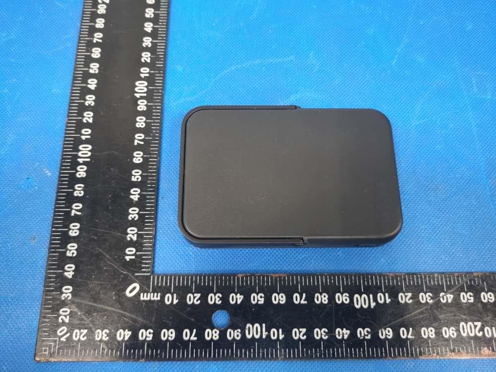Wireless Portable Charger - FCC ID 2BDCM-W13 - zheng zhou liao zi shang mao you xian gong si