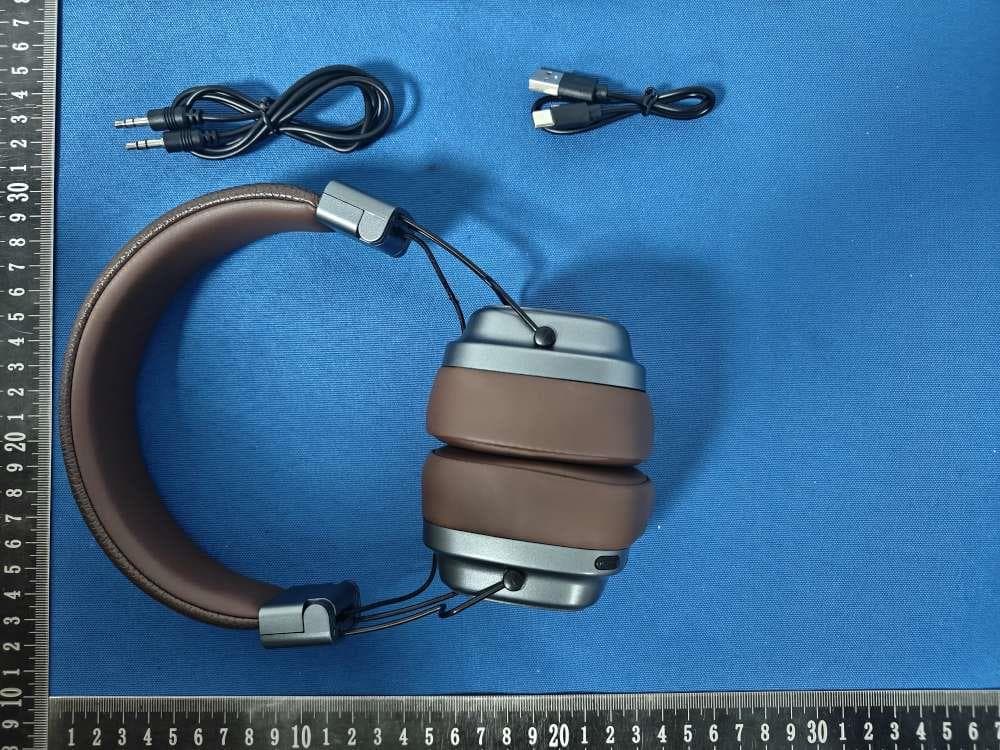 Radioshack Wireless Headphones - FCC ID 2BDUR-3304478 - RADIOSHACK WORLDWIDE CORP.