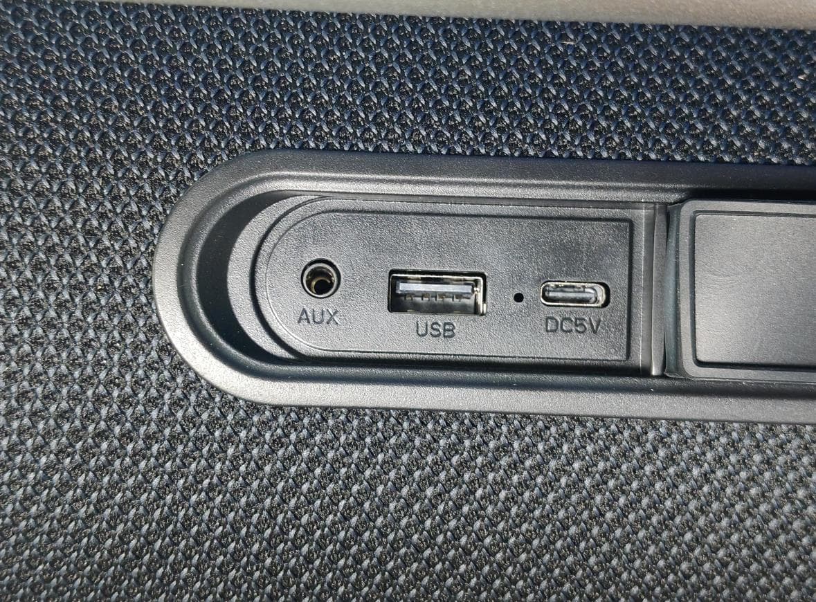 Bluetooth Speaker - FCC ID 2BDUR-4001789 - RADIOSHACK WORLDWIDE CORP.