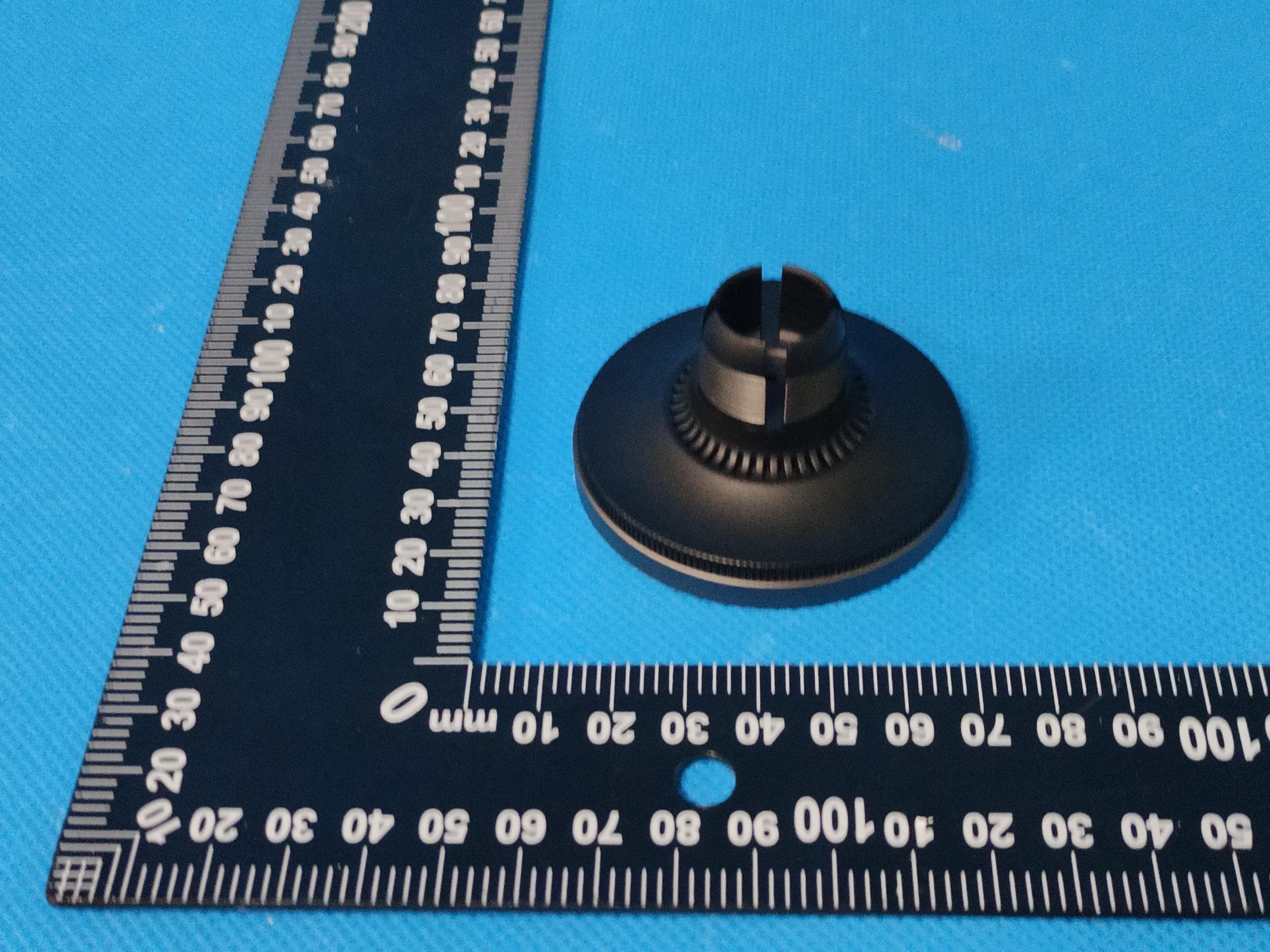 Wireless Car Charger - FCC ID 2BFDK-A33 - Rongyichuang (Shenzhen) Technology Co., Ltd
